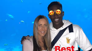 1 auftritte 1.1 folgen 2 beziehungen 2.1 verwandte 2.2 liebschaften 2.3 freunde 2.4. Spiel Verpasst Nba Profi Dennis Schroder Ist Papa Geworden Promiflash De