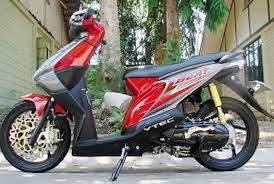 Kamu bisa memilih untuk di terapkan pada beat tahun 2007, 2009, 2010, 2012 dibuat menjadi ala thailook ceper dengan airbrush atau cutting sticker, aku sajikan beberapa kumpulan gambar an juga wallpaper untuk kamu download modif beat hitam sederhana. Kumpulan Modifikasi Beat Fi 2015 Vegafans Com