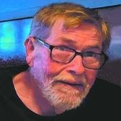 Larry Kenna's Instagram, Twitter & Facebook