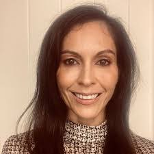 Jillian Barrett's Instagram, Twitter & Facebook