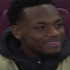 El Pajaro Duran Jugando Futbol Profesional