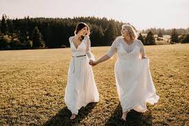 Check spelling or type a new query. Western Hochzeit Moderne Country Inspiration Mit 5 Brautoutfits