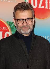 Queen Charlotte: Reynolds actor has a very famous dad