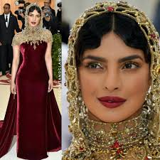 Biggest @priyankachopra fan club providing latest news,info & pictures. Miss World 2000 Priyanka Chopra At Met Pageant And Glamour Facebook