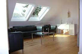 Wer es grün und dennoch gut angebunden mag, ein großes kulturelles angebot zu schätzen weiß und gerne historische architektur bewundert, der sollte jetzt nach einer wohnung in freiburg suchen. Tuniberglounge Sehr Moderne Und Helle Wohnung Freiburg Im Breisgau Aktualisierte Preise Fur 2021