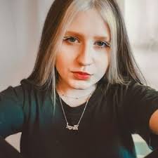 Email Address of @cllarakeller Instagram Influencer Profile