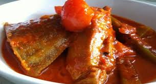 Seperti mencoba resep masakan ikan laut berkuah, misalnya. Aneka Masakan Ikan Laut Pedas Lancang Kuning