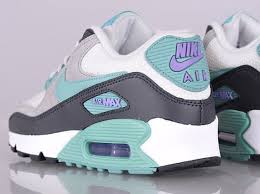 Air Max 90 Sneakernews Com In 2020 Nike Shoes Women Nike Air Shoes Nike