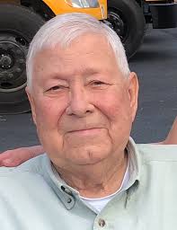 Obituary information for William "W.L." Lee Parker