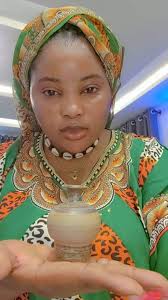 So many men are also in an abus!ve marriage /relationship. Once these women  start talking to guys outside their marriage, isi enwube fa oku. Any small  talk, I'm done with this marriage