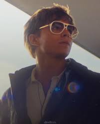 I’m his towel (editing the actor) || scp: @⭑ || #lylemenendez  #lylemenendezedit #nicholasalexanderchavez #nicholasalexanderchavezedit  #monsterslyleanderikmenendezstory ...