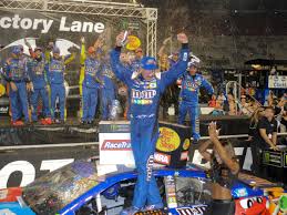 Bass pro shops makes the move to joe gibbs racing from furniture row racing with truex. Nascar Bristol 2017 Results Kyle Busch Wins Bass Pro Shops Nra Night Race Sbnation Com