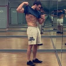 Email Address of @samcannova333 Instagram Influencer Profile