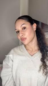 Blessed be the fruit! GRWM to start Season 6 of The Handmaid's Tale.  Praised be @handmaidsonhulu 🙌🏽