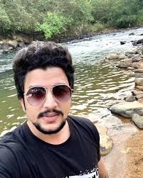 I've got nature vibes 😎🍃 . . . . #dilshan_music #musician #evening  #selfie #pic #photo #nature #vibes #naturephotography #naturelovers  #musicianlife #singer #lifestyle #travelphotography #picoftheday  #photooftheday #river #instagram #insta ...