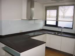 achterwand in keuken van gelakt wit glas door bj1970 keuken achterwand glas keuken keuken achterwand