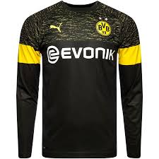 In der saison 2018/19 präsentiert borussia dortmund ein weinrotes ausweichtrikot. Pin On Borussia Dortmund