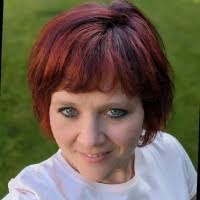 Barbara Bunn's Instagram, Twitter & Facebook