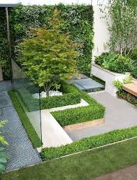 Have You Thought About Revamping Your Front Yard But Don T Want To Break The Bank Th Small Courtyard Gardens Contemporary Garden Design Small Backyard Gardens