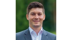 Christopher Barfuss's Instagram, Twitter & Facebook