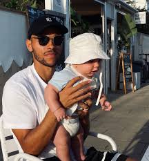 His wage rate for bordeaux was estimated to be €22,000. Martin Braithwaite On Twitter Family Time
