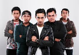 Inilah sahabat2 floor 88 yang kekal sehingga hari ini. Biodata Band Floor 88 Yang Popular Dengan Lagu Zalikha Azhan Co