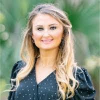 Jami Parks's Instagram, Twitter & Facebook