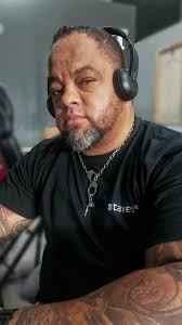 Victor Manuel Hall Montalván, Tattoo Artist