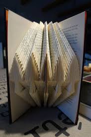 Wir wünschen dir alles liebe zu deinem geburtstag/namenstag! Spass Am Buch Falten Baum Mit Anleitung Karin Urban Naturalstyle Bucher Falten Bucher Falten Anleitung Origami Buch