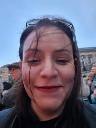 Hey! Tattoo artists how do you deal with chronic pain of tattooing? (Wrist  pain, back and neck pain, carpal tunnel etc.) I have been tattooing for 7  years now, i have tried