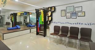 Asha Physio Care 450 Sq Ft Vile Parle East Jinteriors Commercial Interiors House Interior Office Renovation