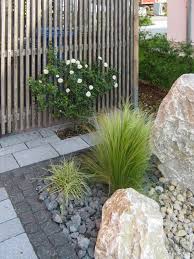 Meistens wirkt der mit steinen überfüllte garten kalt und ungastfreundlich. 40 Genial Garten Dekorieren Mit Steinen Garten Deko