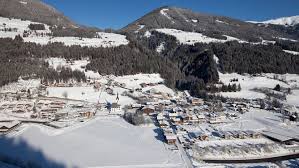 It was really value for money, great large rooms, clean with stunning view to the valley. Skiurlaub Wald Im Pinzgau Winterurlaub Gunstige Skireisen Skipass