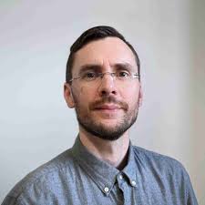 Ensemble-based relationship discovery in relational databases.