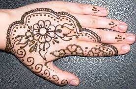 Henna tangan simple dah masuk hujung tahun ne banyaklah jemputan yang perlu di penuhi. 60 Gambar Motif Henna Pengantin Tangan Dan Kaki Yang Cantik Bergaya
