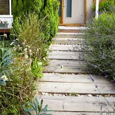 The burning bush shrub is often used to create dramatic focal points either to break up wide open spaces or to highlight certain areas such as the front door entryway. Front Garden Ideas Best Front Garden Designs To Add Kerb Appeal