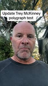 Holly Lanigan's Instagram, Twitter & Facebook