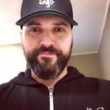 Peter Boris's Instagram, Twitter & Facebook