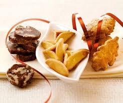 Flaky, rich, and delicious, they consist of flour, sugar, eggs, butter, and milk, while the filling is a combination of dried figs, raisins, dates, honey. Sizilianische Cuccidati Cuccidati Spiced Fig Cookies Fig Cookies Italian Fig I Said I Didn T Like Manu S Buccellato Filling As Much As The Cuccidati Filling From Sbs