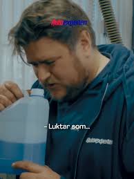 Erik Ekstrand utforskar elbilar i Glada Hudik