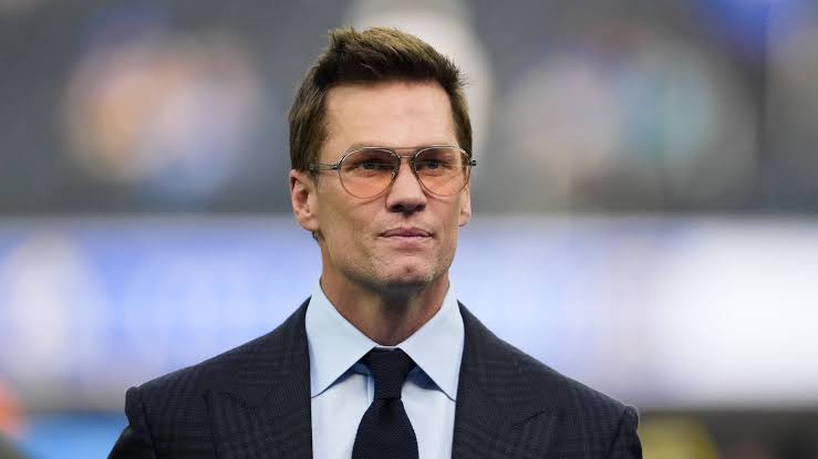 NFL Legend Tom Brady Sends Sad Message During Playoffs - Athlon