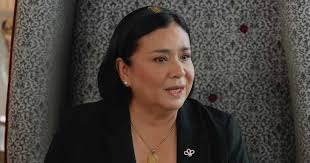 Alma Moreno, umaming umiyak sa hotel room dahil sa interview kay Karen  Davila