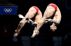 间的那些情爱 金像奖这5位女星造型失误 《康熙》制作人b2结婚 刘诗诗新剧真的很赶客 岳云鹏又演郭德纲电影男主 张镐濂考入上戏安慰洪欣 刘欢虽. Neb7w6aj8hkcim