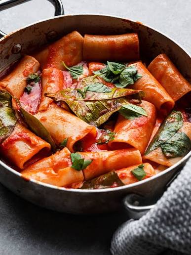 Paccheri al Pomodoro