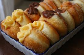 Facciamo i bomboloni fritti e ripieni come al bar per una colazione super! Ricetta Bombe Alla Crema Ed Alla Nutella Fritte Ed Al Forno