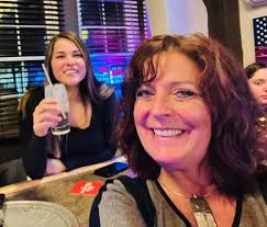 Mommas! Let's all support small businesses! This place is SO good! I don't  know them personally but I've been blown away by how Amaze the food is!