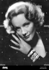Marlene dietrich (30's) hi-res stock photography and images