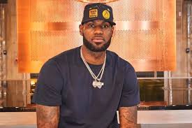 Latest on los angeles lakers small forward lebron james including news, stats, videos, highlights and more on espn. Los Angeles Lakers Lebron James Considered Playing For The Nfl S Dallas Cowboys