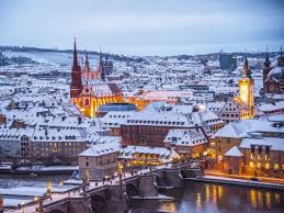 Последние твиты от würzburg (@wuerzburg_de). 5 Weihnachtsklischees Die Man Nicht Mehr Horen Kann Wurzburg Erleben