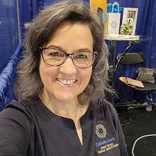 The Gift of Invitation: 7 Ways That Jesus Invites You to a Life of Grace  (Stay Connected Journals for Catholic Women): Gingras, Allison:  9781944008581: Amazon.com: Books